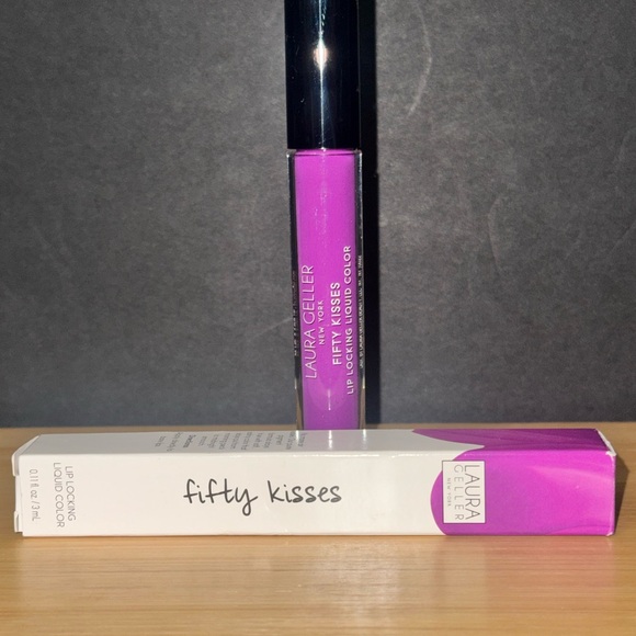 Laura Geller Fifty Kisses Lip Color - Orchid Love - Picture 3 of 3